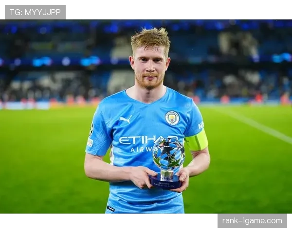 进攻型中场模板：德布劳内如何主导比赛